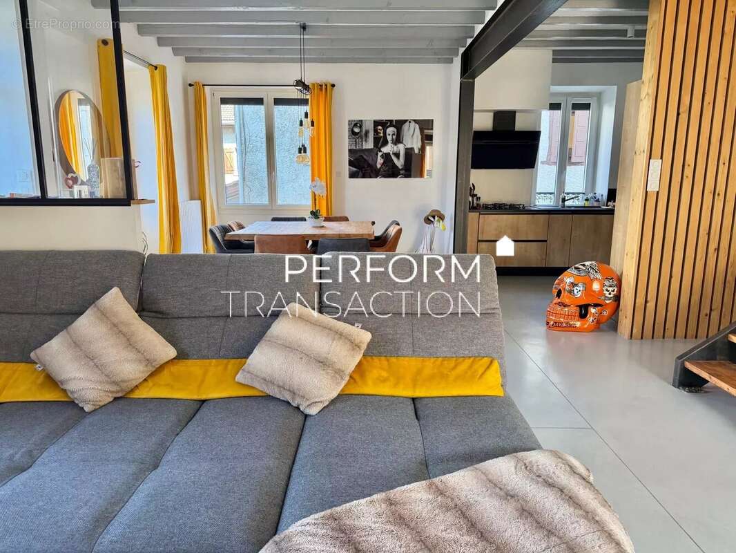 Maison à VILLARD-BONNOT