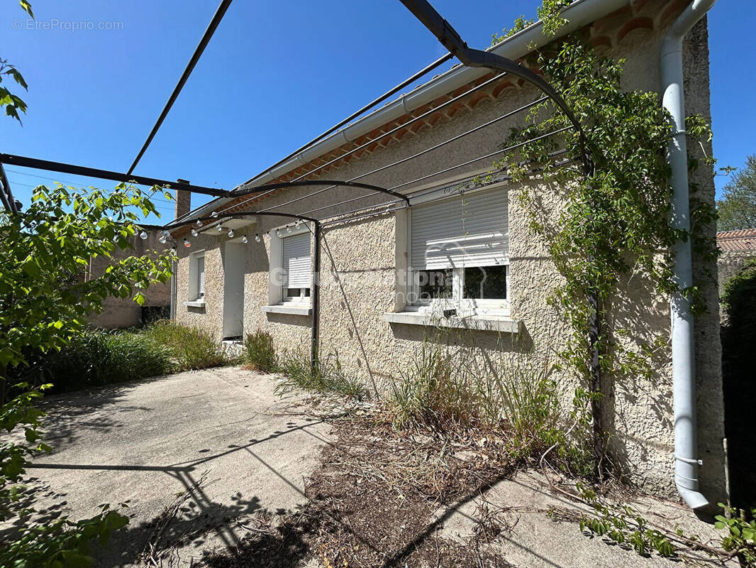 Maison à COURTHEZON