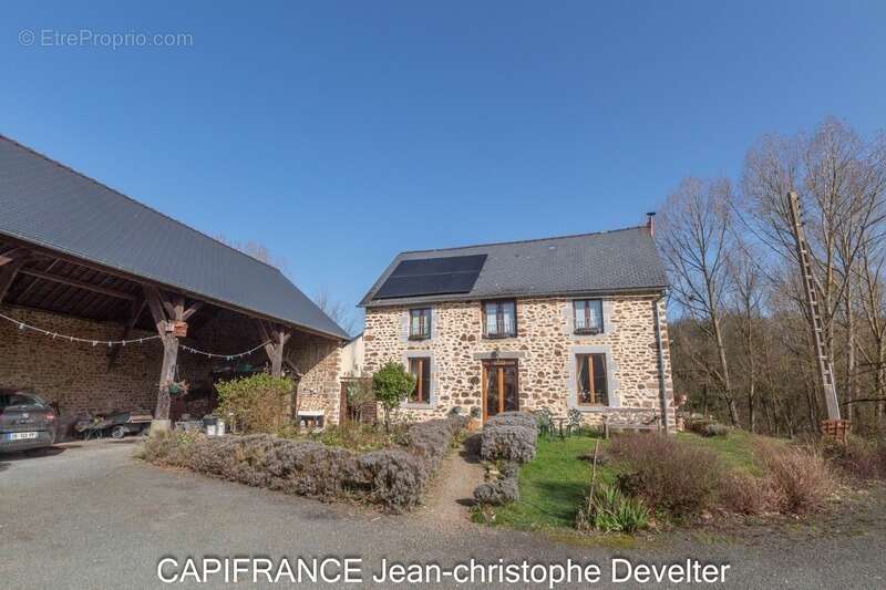 Maison à MAYENNE