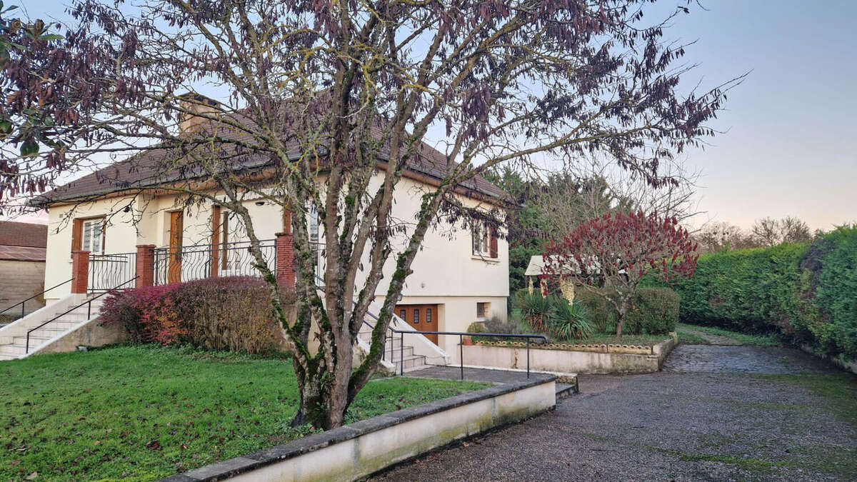 Maison à AUXERRE