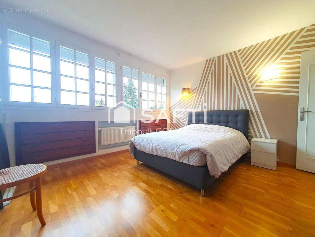 Photo 8 - Maison à VENEUX-LES-SABLONS