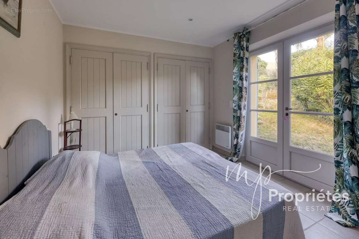 Maison à RAYOL-CANADEL-SUR-MER