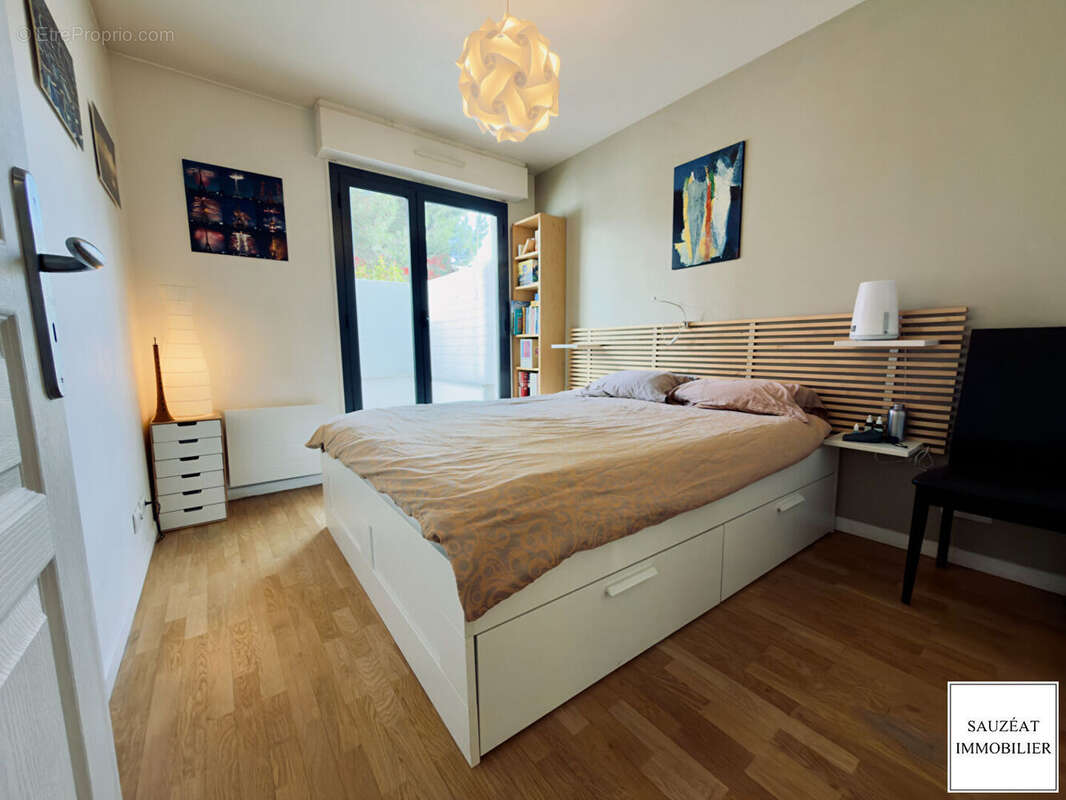 Appartement à ISSY-LES-MOULINEAUX