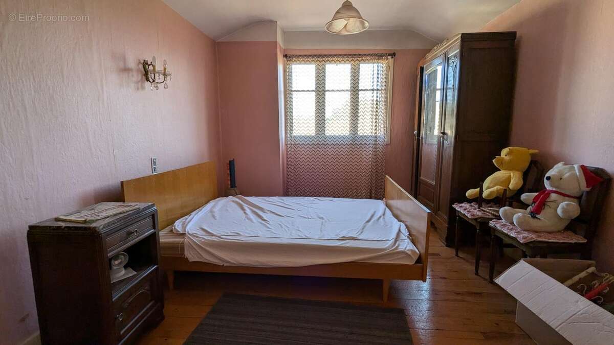 Maison à SAINT-REMY-SUR-DUROLLE