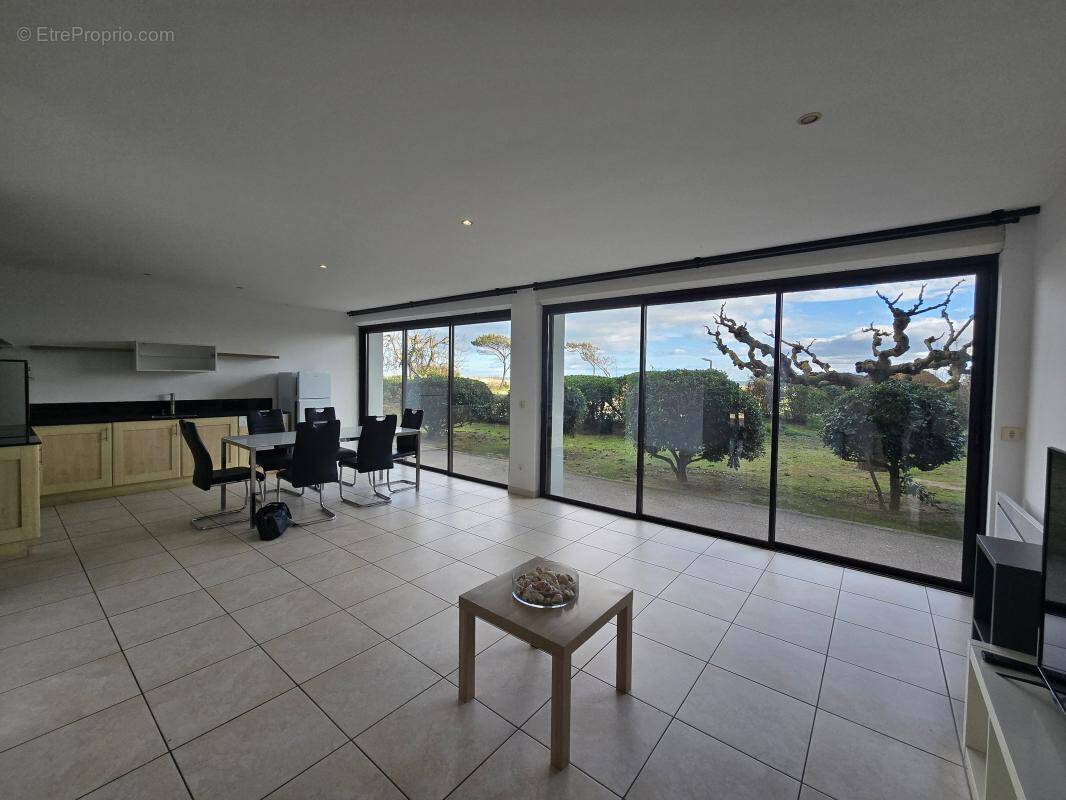 Appartement à SAINT-CYPRIEN