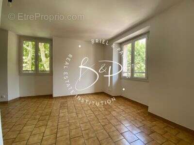 Appartement à LORGUES