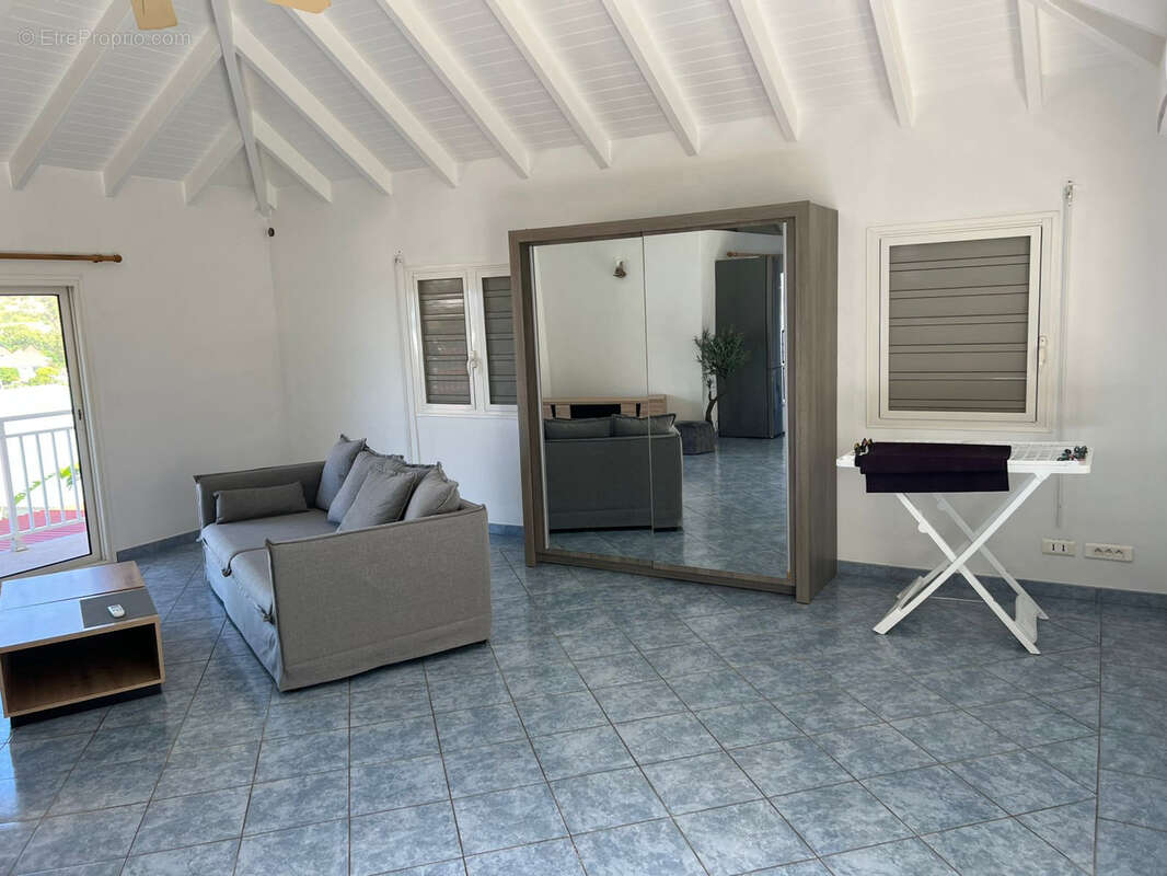 Maison à CAPESTERRE-BELLE-EAU