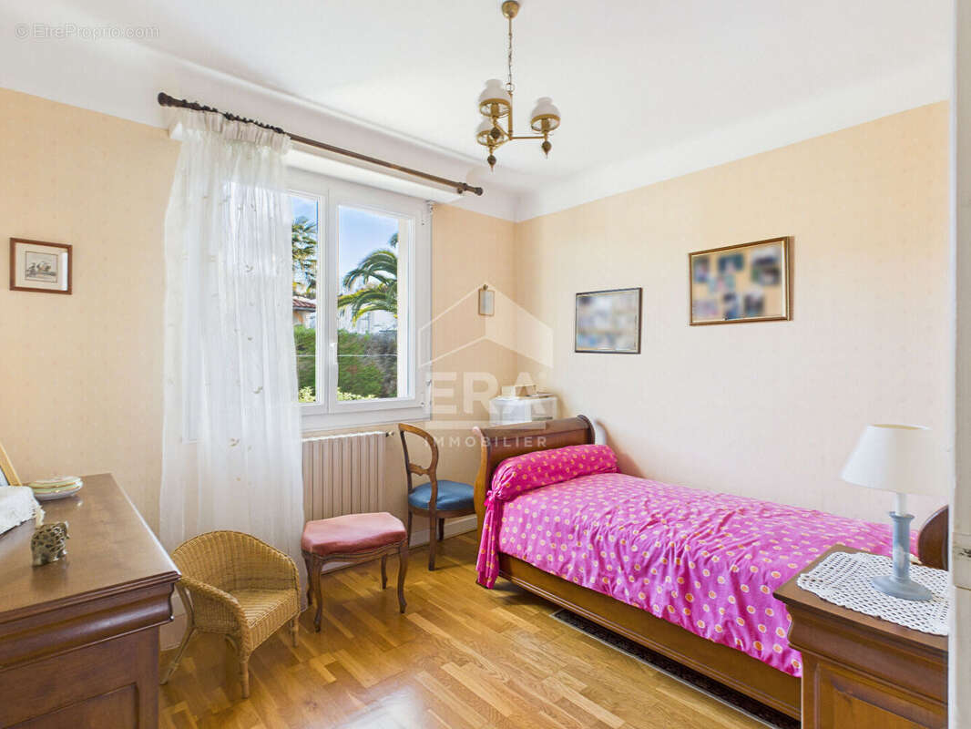 Maison à vendre à Anglet - Quartier calme et résidentiel - photo 8