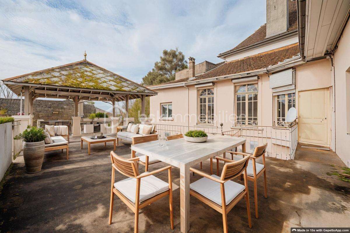 Appartement à SAINT-GENIX-SUR-GUIERS