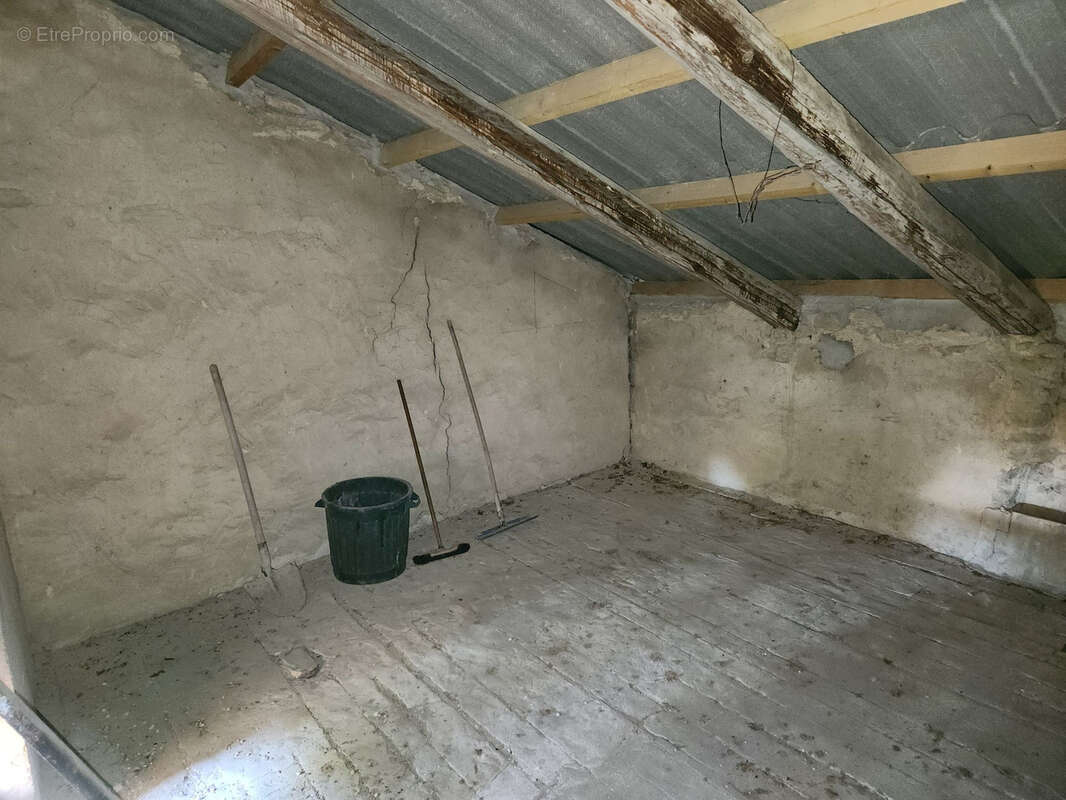 Maison à SAINTE-CECILE-LES-VIGNES