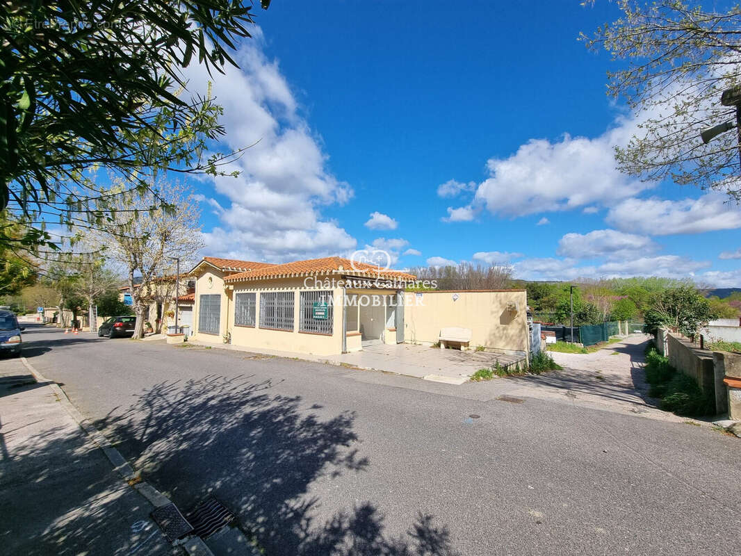 Commerce à TAUTAVEL