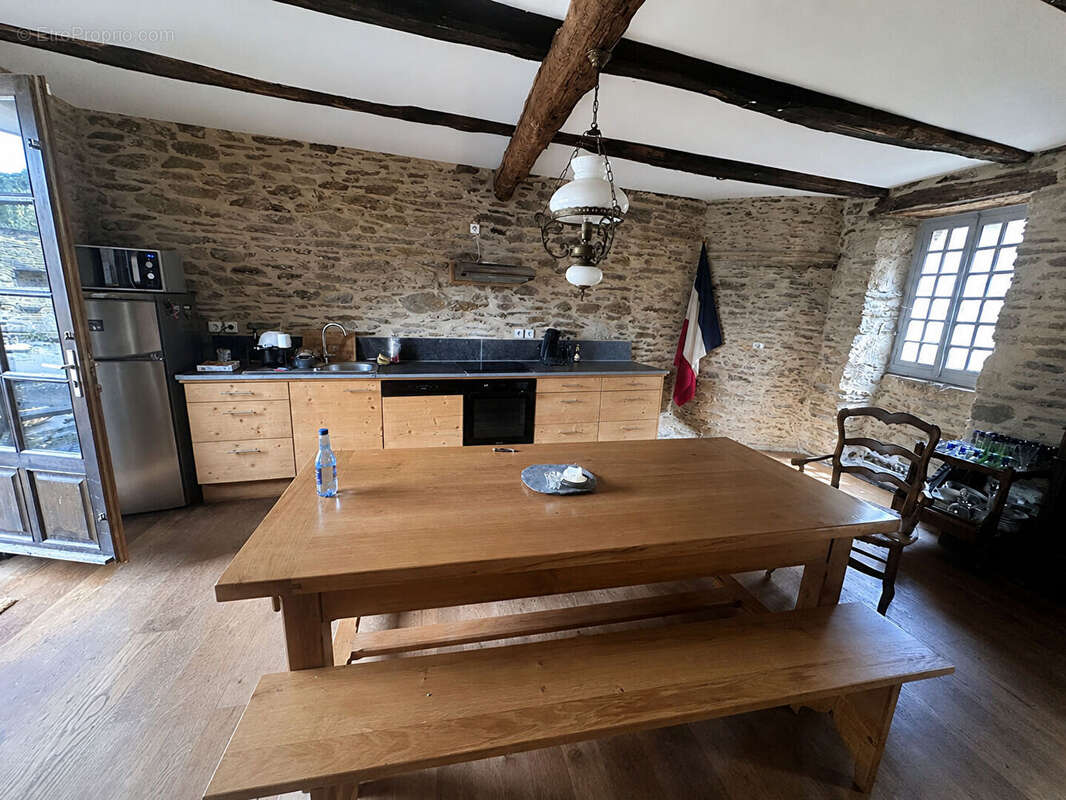 Maison à ESTAING