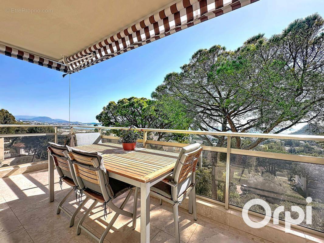 Appartement à VILLENEUVE-LOUBET