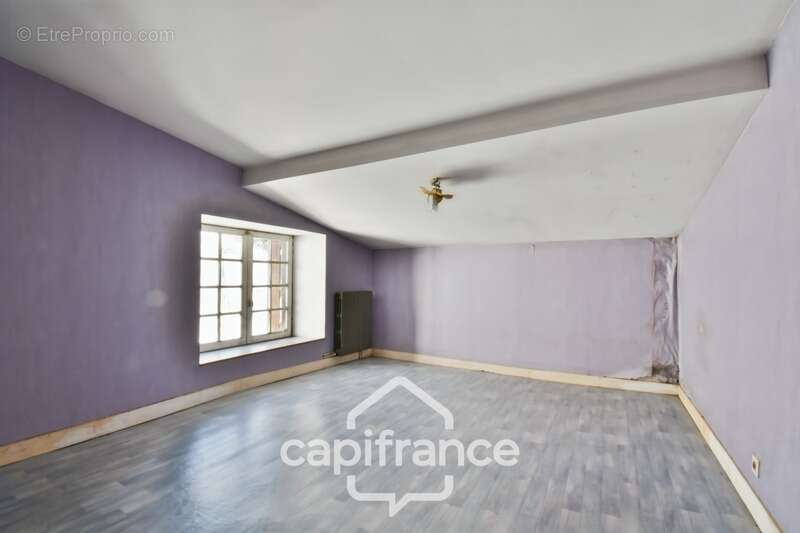 Maison à SAINT-JEAN-D&#039;ANGELY