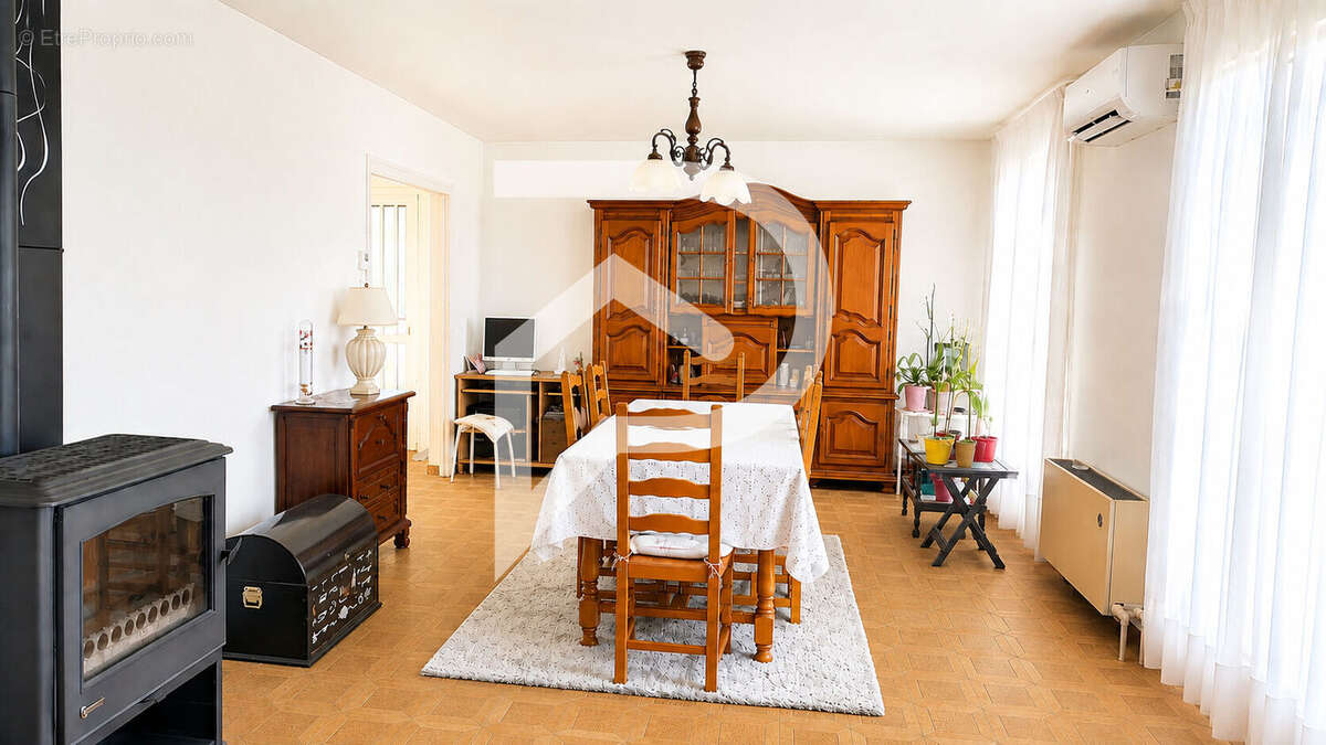Maison 92 m², 3 chambres avec jardin, piscine et grand sous-sol - photo 5