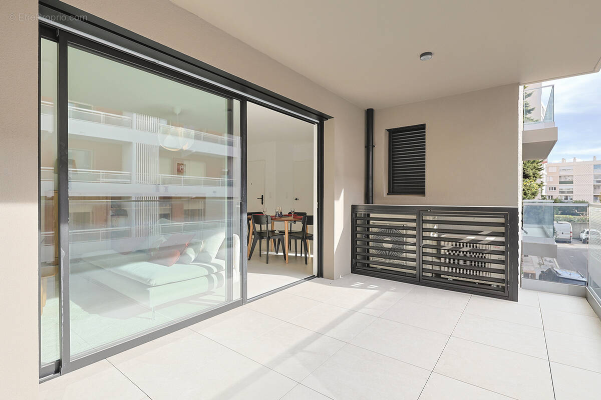 Appartement à HYERES