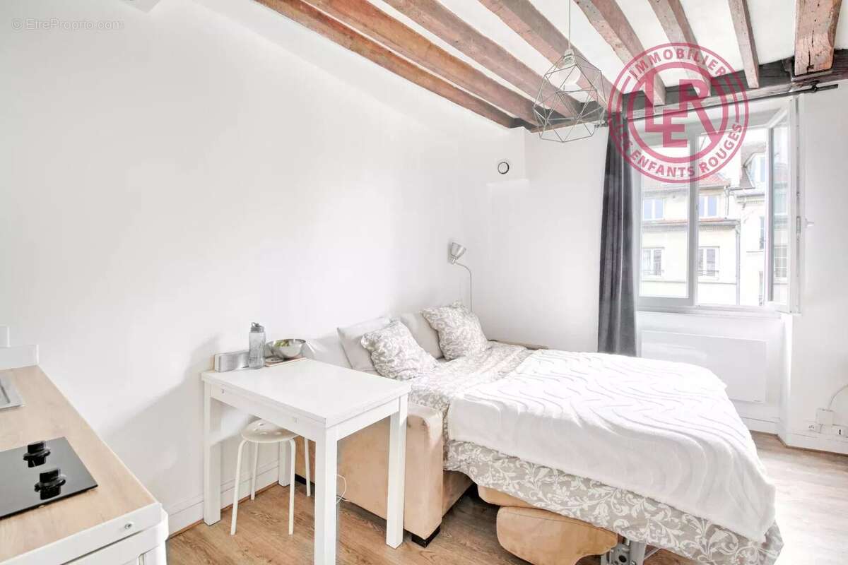 Appartement à PARIS-10E