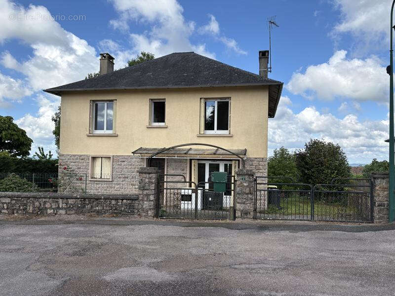 Maison à MASSERET