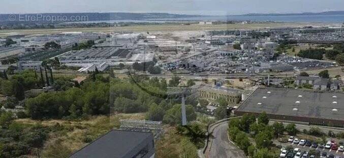 Commerce à VITROLLES