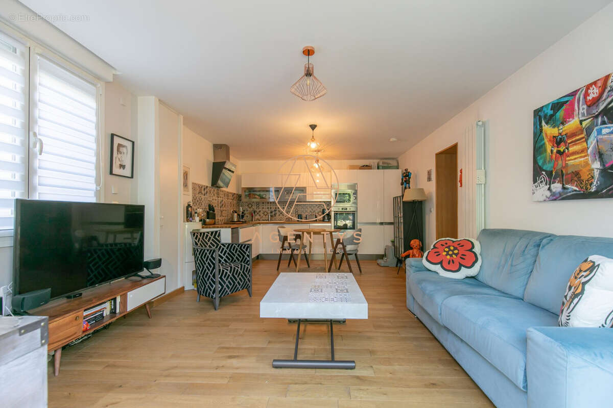 Appartement à SAINT-MAUR-DES-FOSSES