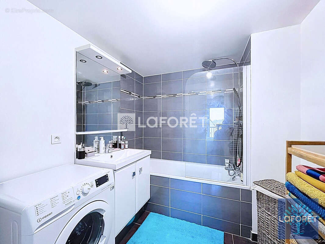 Appartement à VIGNEUX-SUR-SEINE