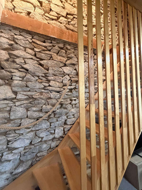 Maison de bourg  3 chambres - photo 6
