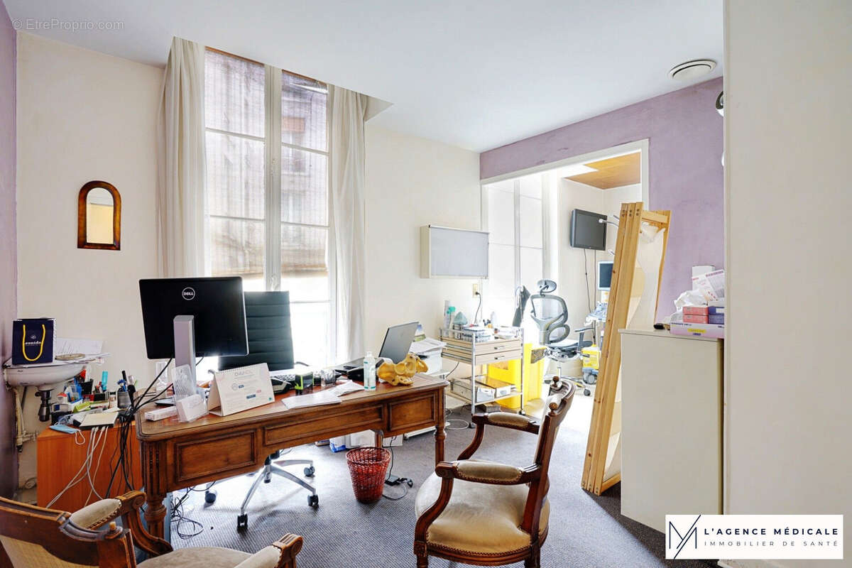 Appartement à PARIS-11E