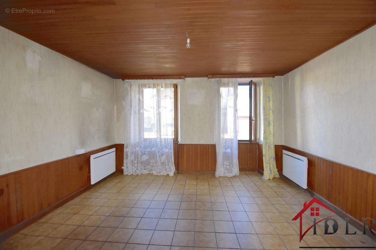 Maison à COURCELLES-LES-MONTBELIARD