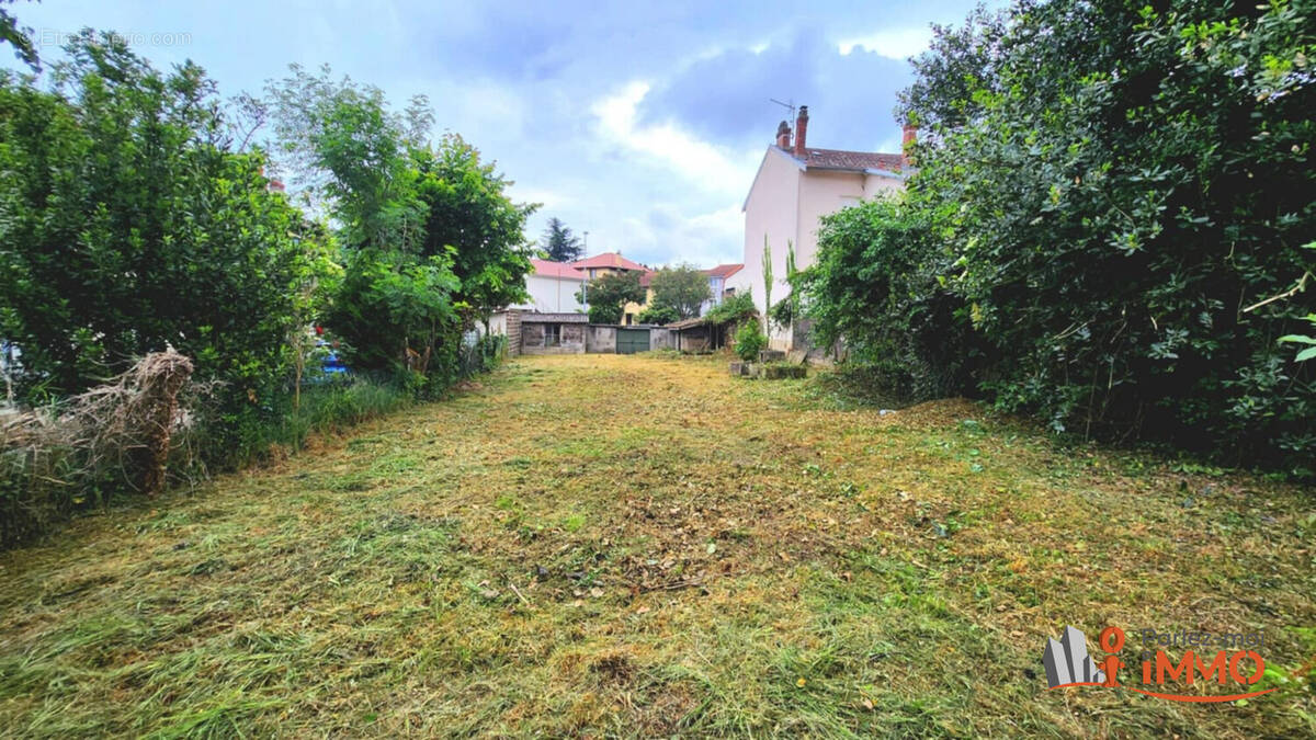 Terrain à GIVORS