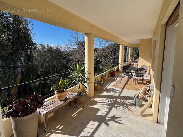 Appartement à SANARY-SUR-MER