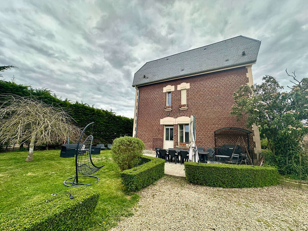 Maison à ANGUILCOURT-LE-SART