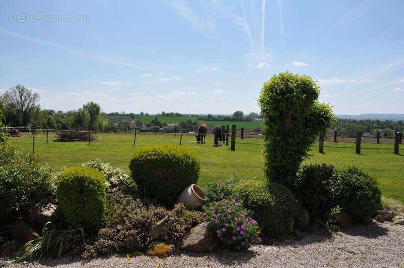 Maison à LANDELLES-ET-COUPIGNY