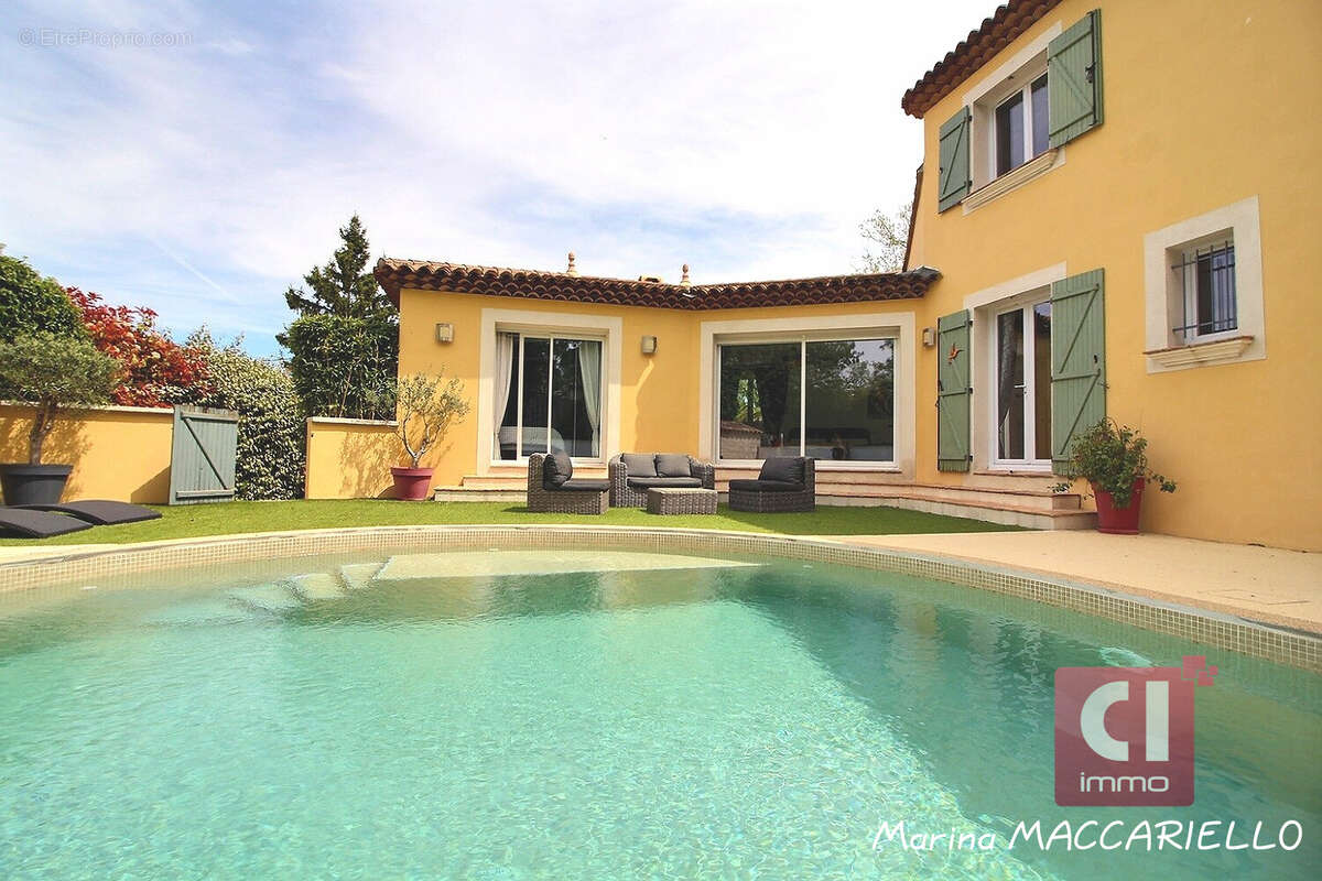 Maison à FORCALQUEIRET