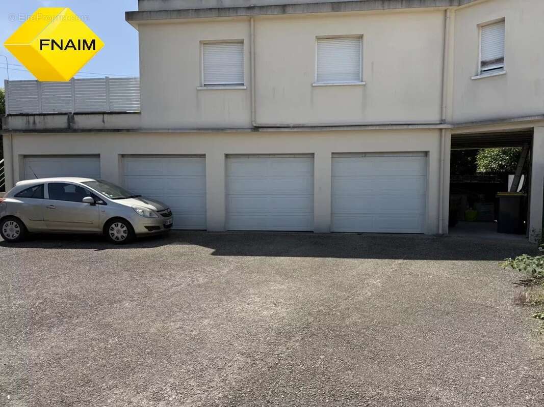 Appartement à SAINTE-GENEVIEVE-DES-BOIS