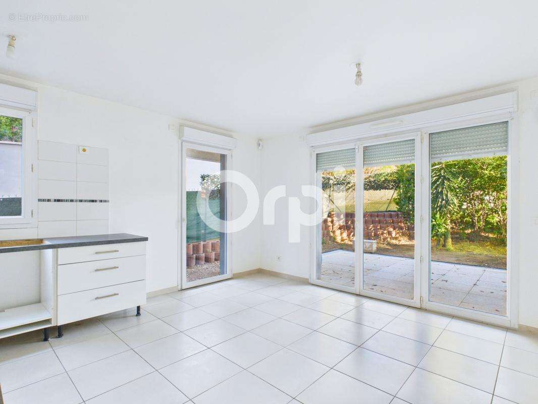 Appartement à MANDELIEU-LA-NAPOULE