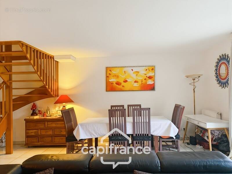 Maison à BAILLY-ROMAINVILLIERS