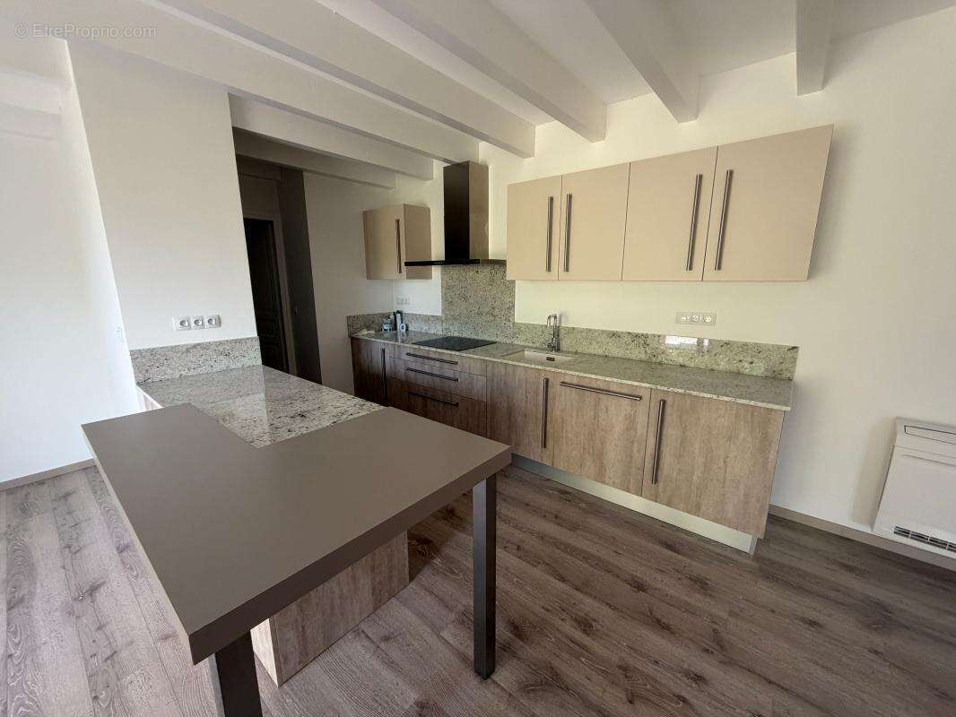 Maison de charme entièrement rénovée avec garage et jardin au cœur de La Roque-Gageac - photo 6