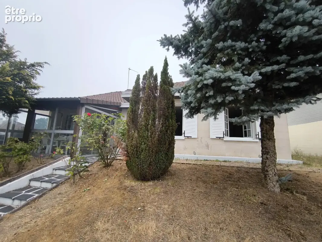 Maison à SAINT-JUNIEN
