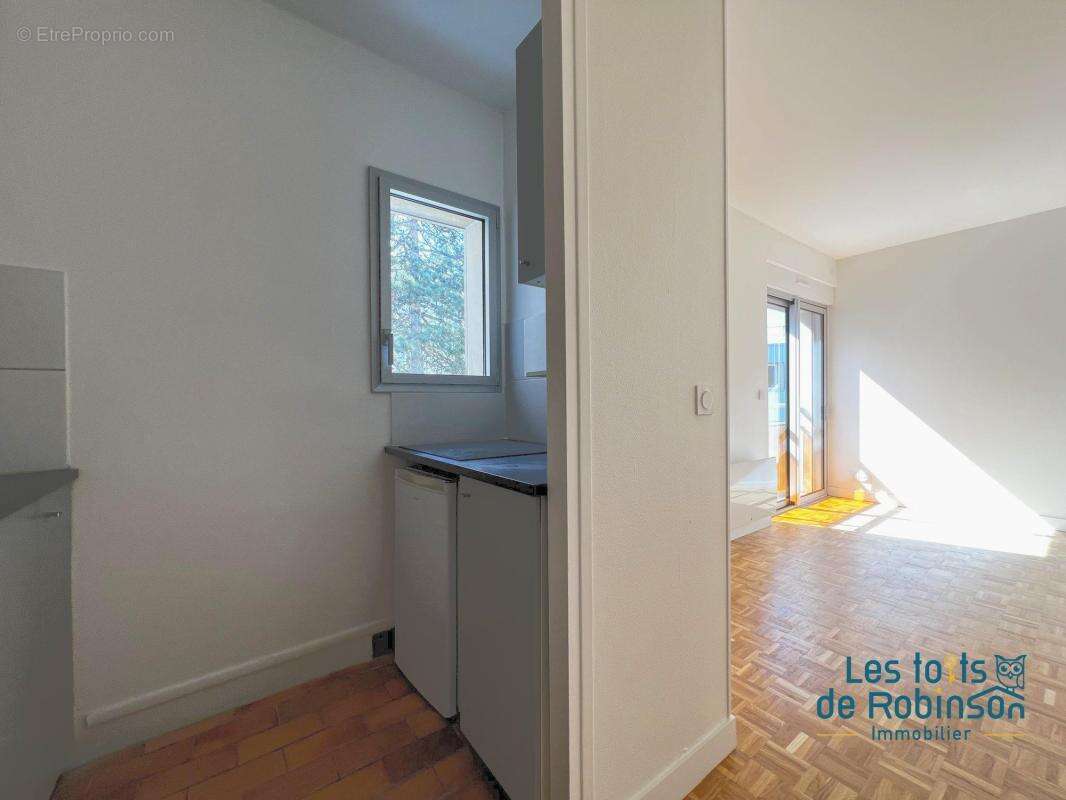Appartement à LE PLESSIS-ROBINSON
