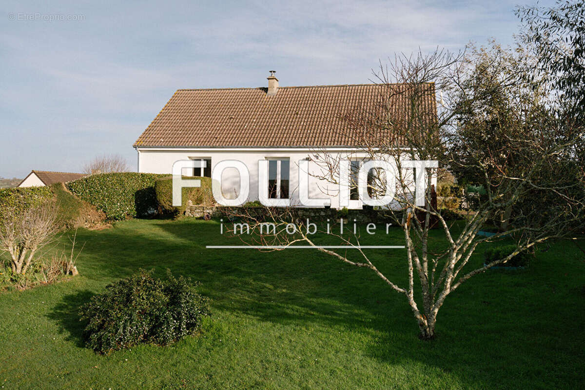 Maison à LES MOITIERS-D'ALLONNE