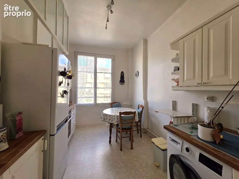 Appartement à vendre  en EXCLUSIVITE 82,34 m²  3 pièces  2 chambres  Ascenseur  Cave - photo 3