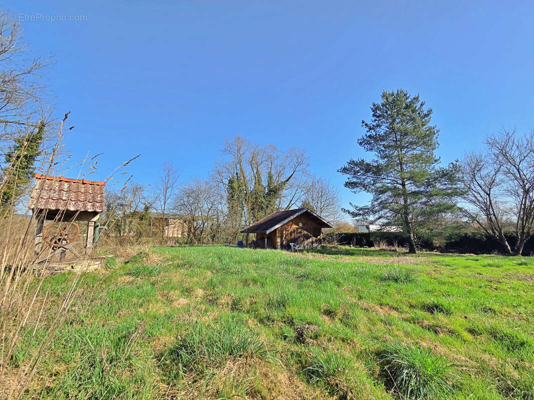 Terrain à KOEUR-LA-GRANDE