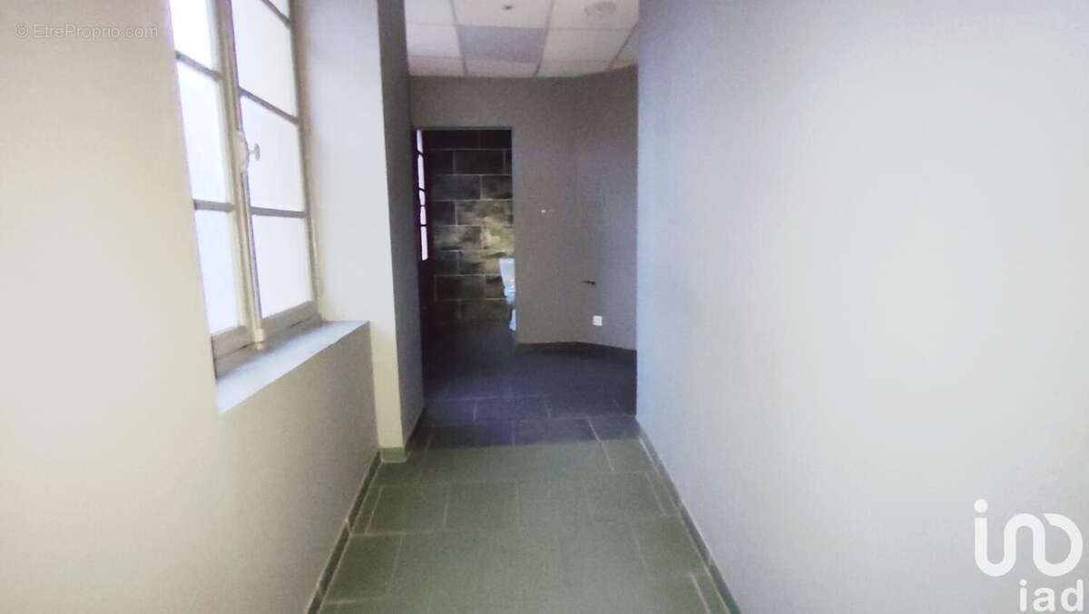 Photo 2 - Commerce à NOUZONVILLE