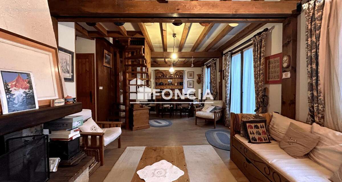 Maison à LES HOUCHES