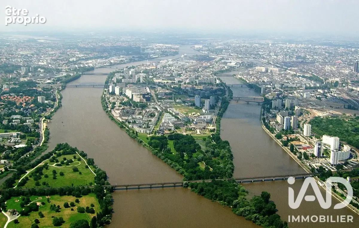 Photo 1 - Commerce à NANTES