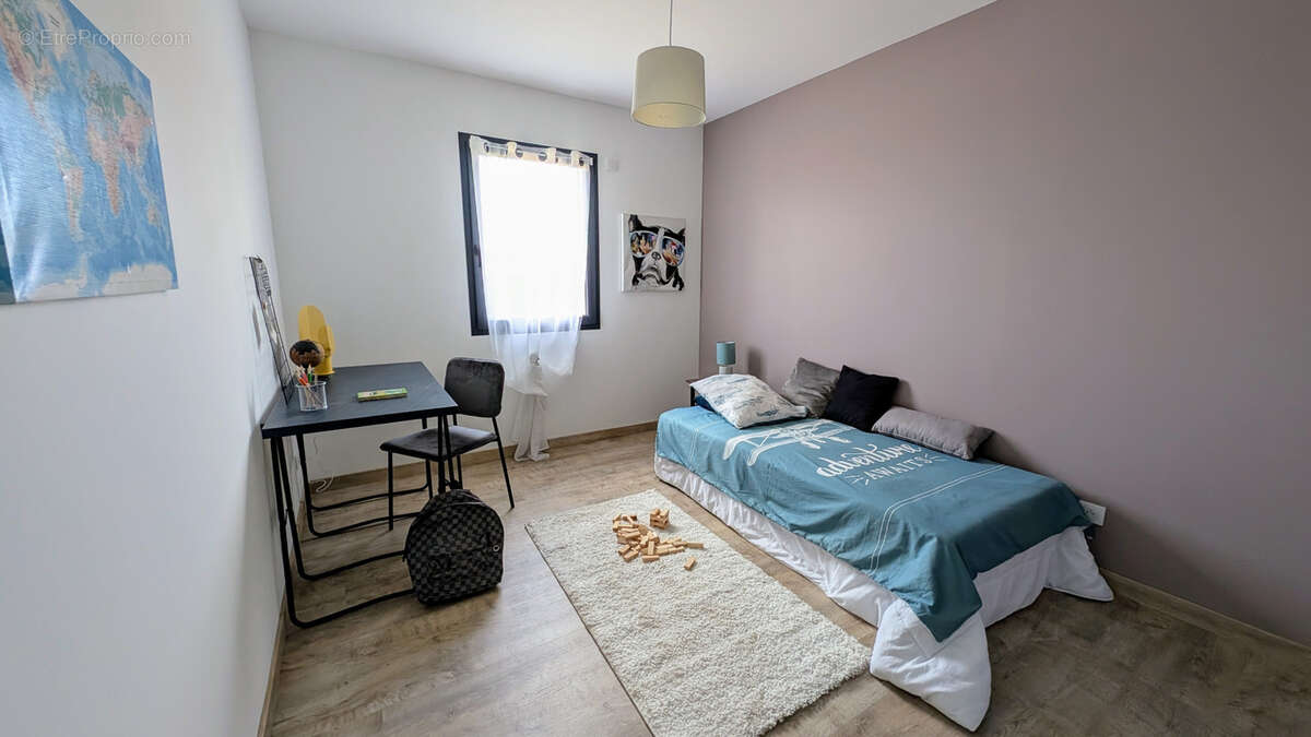 Maison à VILLEMONTAIS