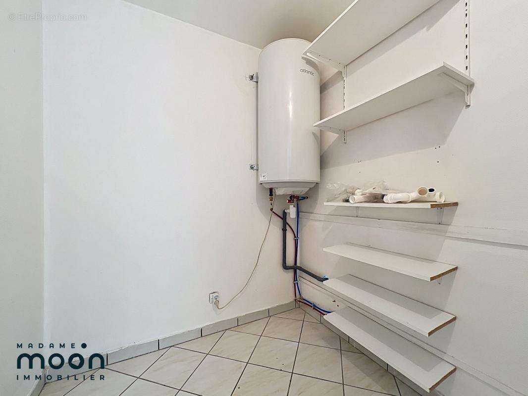 Exclusivité Oullins Pierre Bénite Montmein appartement - Cave - Balcon T4 77m² - photo 19