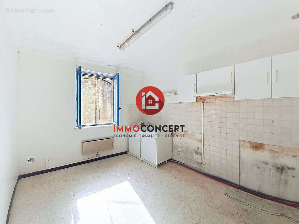 Appartement à ROQUEMAURE