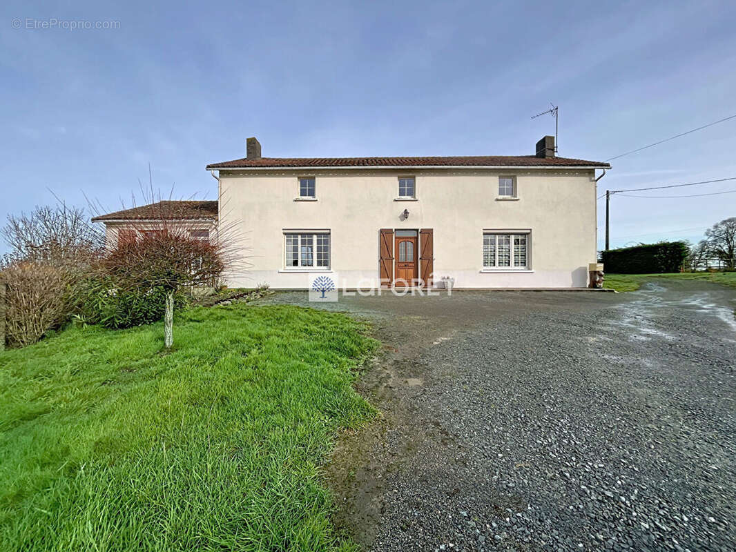 Maison à SAINT-AUBIN-LE-CLOUD