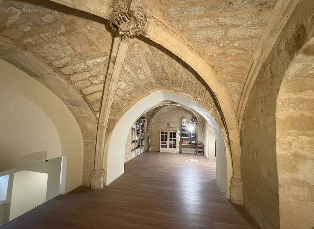 Commerce à AIX-EN-PROVENCE